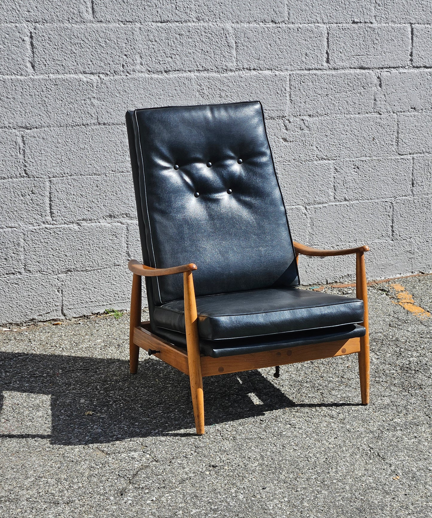 Milo Baughman Reclining Lounge Chair