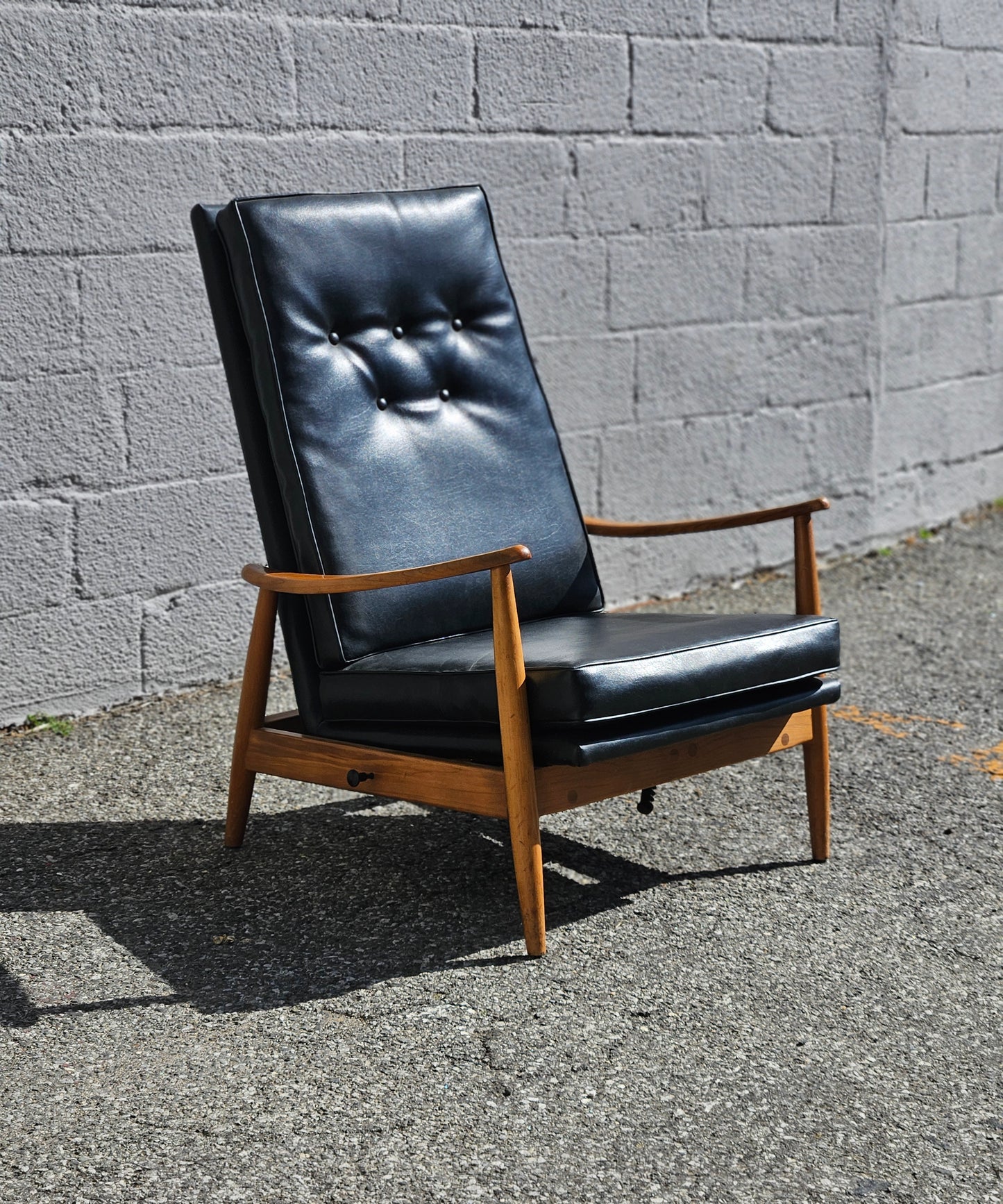 Milo Baughman Reclining Lounge Chair
