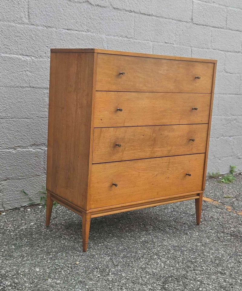 Paul McCobb for Planner Group 4 drawer dresser