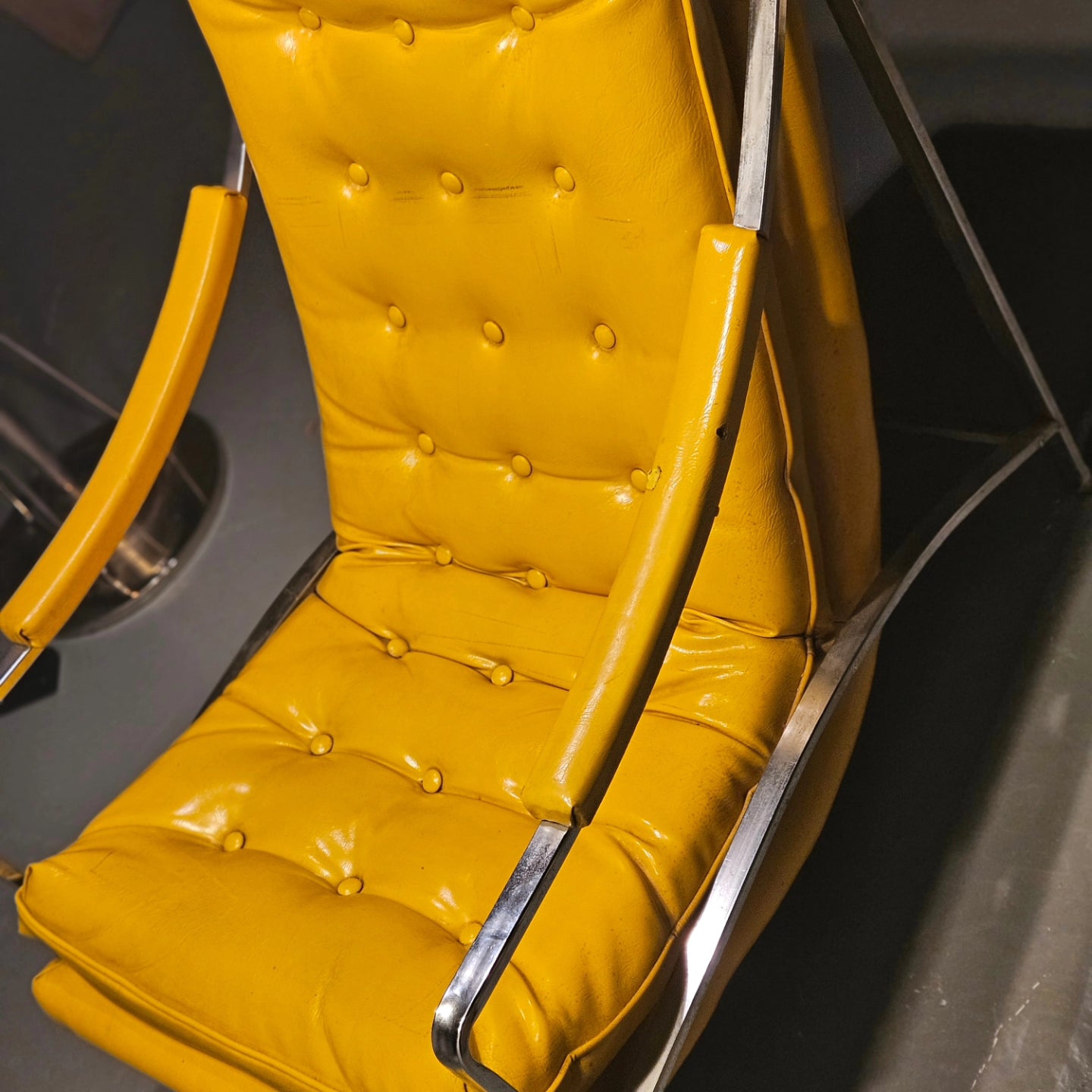 Frank & Son Inc. Lounge Chair