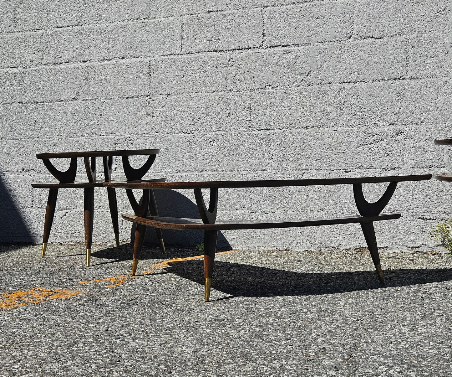 Boomerang Table Set