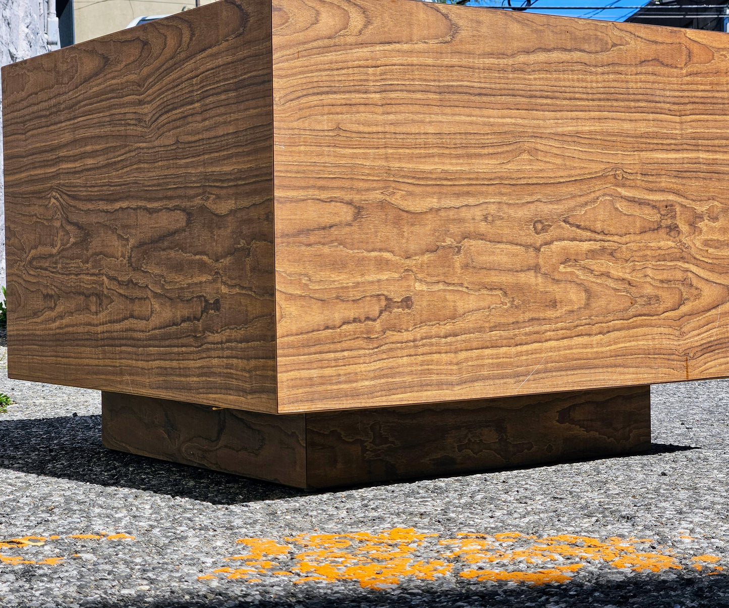 MCM Cube Table