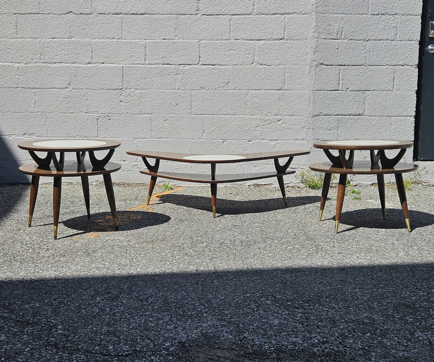 Boomerang Table Set