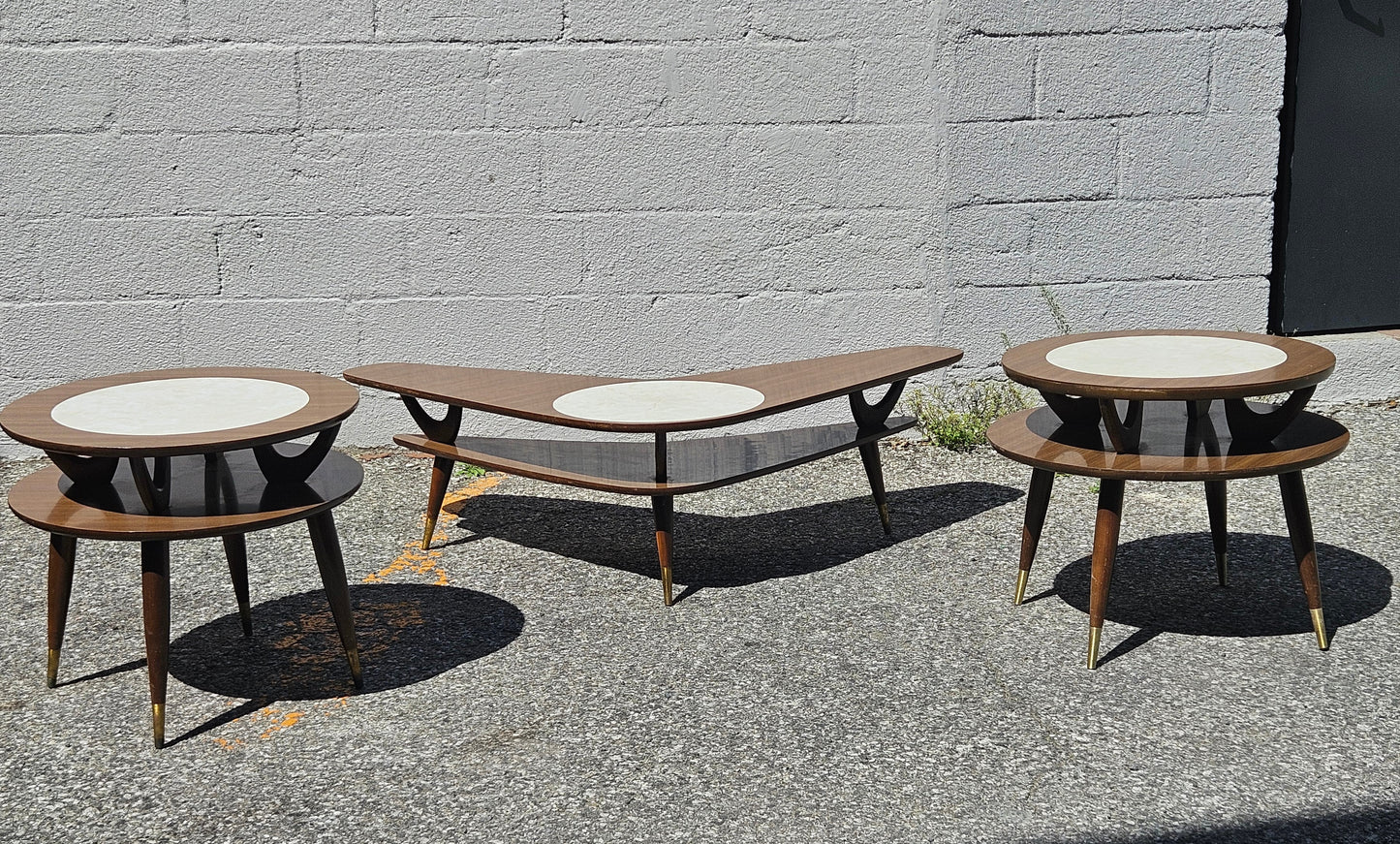 Boomerang Table Set