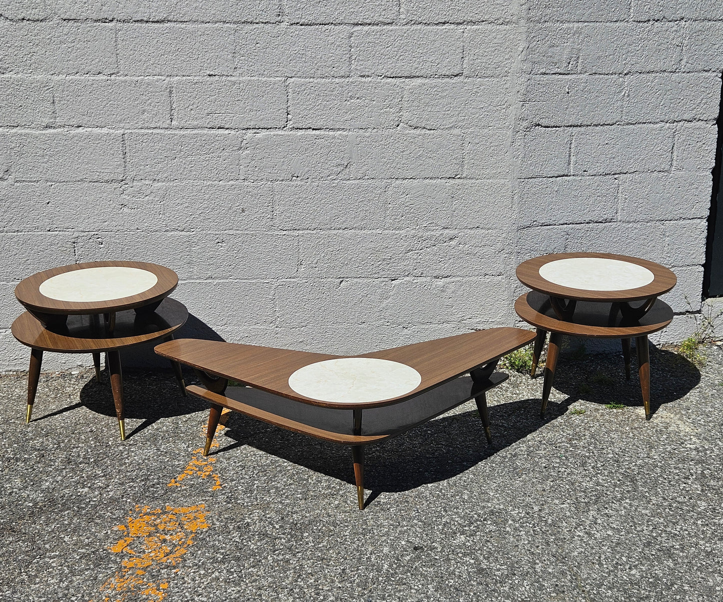 Boomerang Table Set