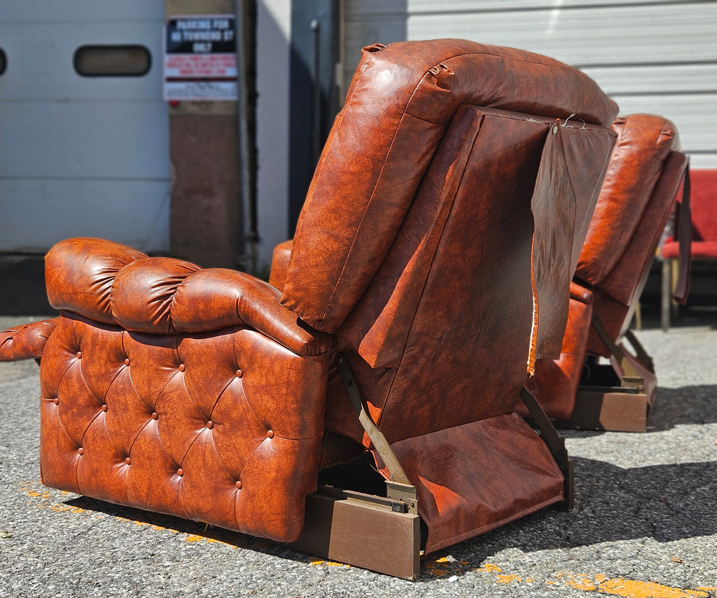 Berkline Wallaway Recliners