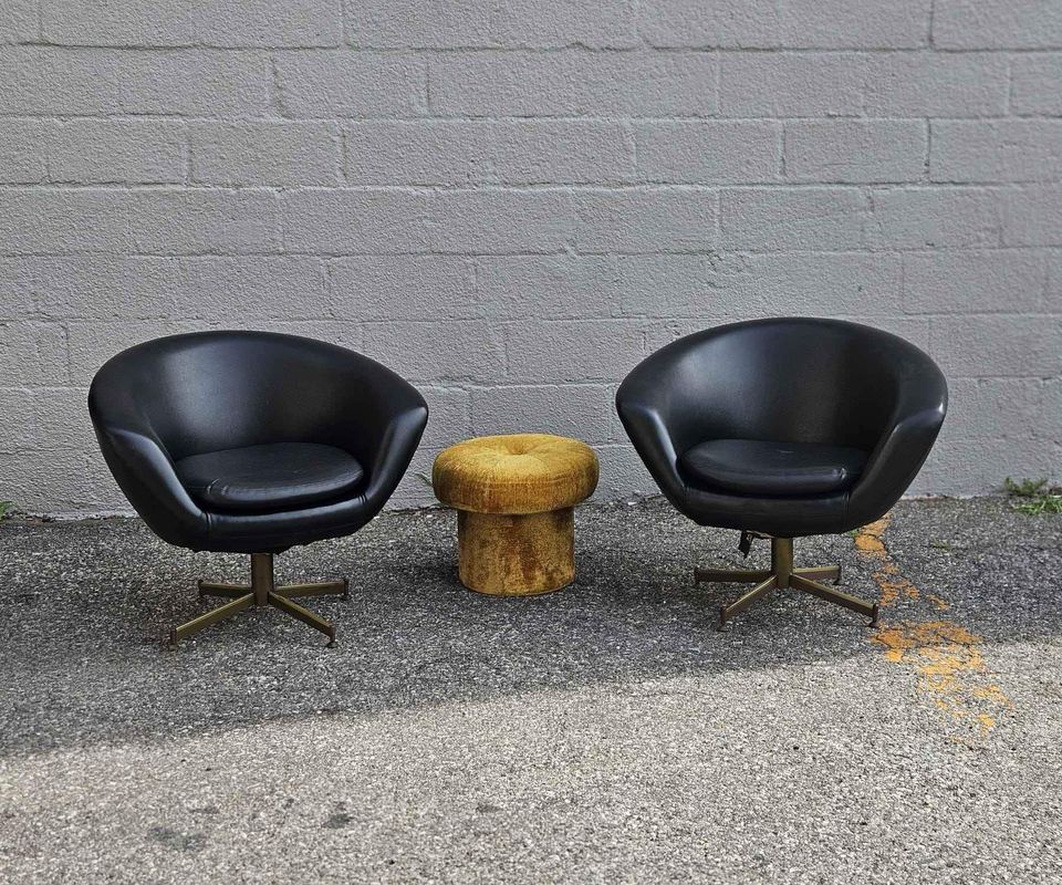Overman Pod Chairs